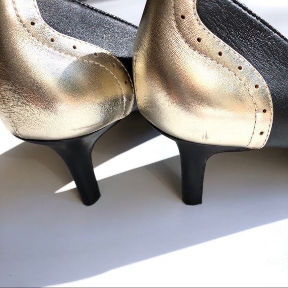 Shoes of Prey Black with Gold Toe Heels - Picture 10 of 11
